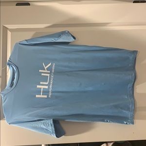 Huk preformance shirt